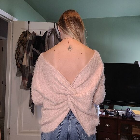 Knotted back off shoulder sweater - Picture 3 of 5